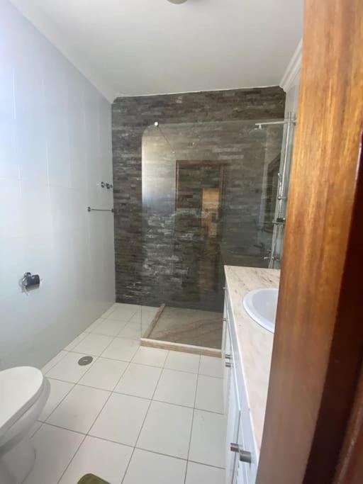 Vivenda Com Patio, No Coracao Do Mindelo Villa Eksteriør billede