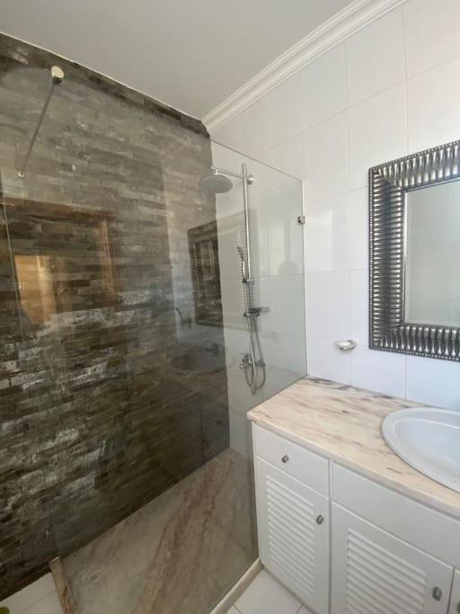 Vivenda Com Patio, No Coracao Do Mindelo Villa Eksteriør billede