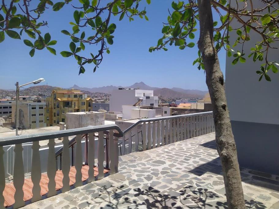 Vivenda Com Patio, No Coracao Do Mindelo Villa Eksteriør billede